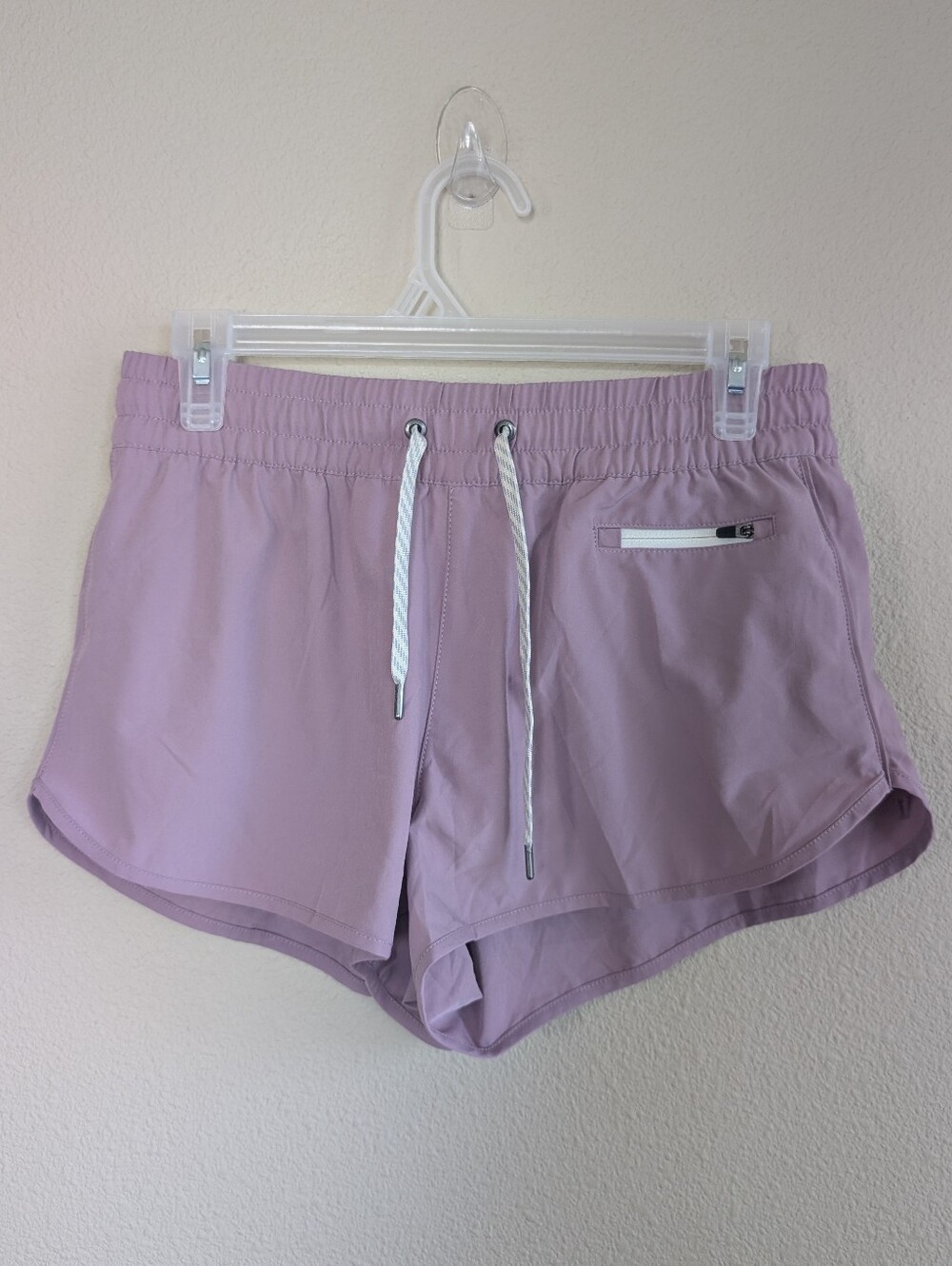 Vuori Size Small Lavender Clementine Running Shorts With Drawsting